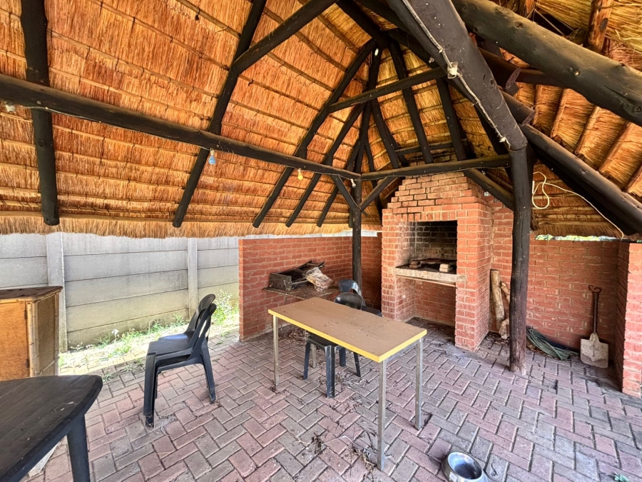 3 Bedroom Property for Sale in La Hoff North West